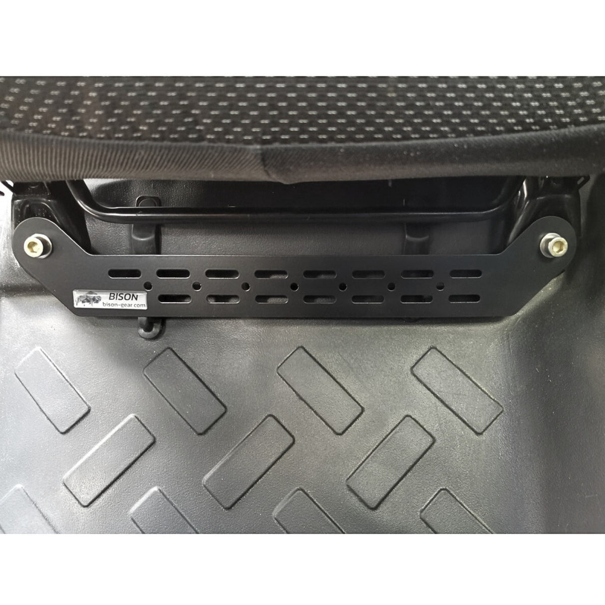 Support d'accessoires sous le siège-6-Bison Gear