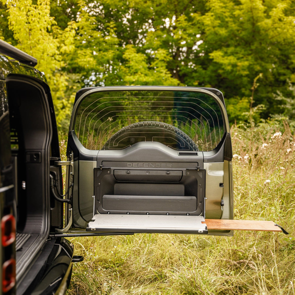 Table de porte arrière rabattable - Defender (L663)-6-Bison Gear