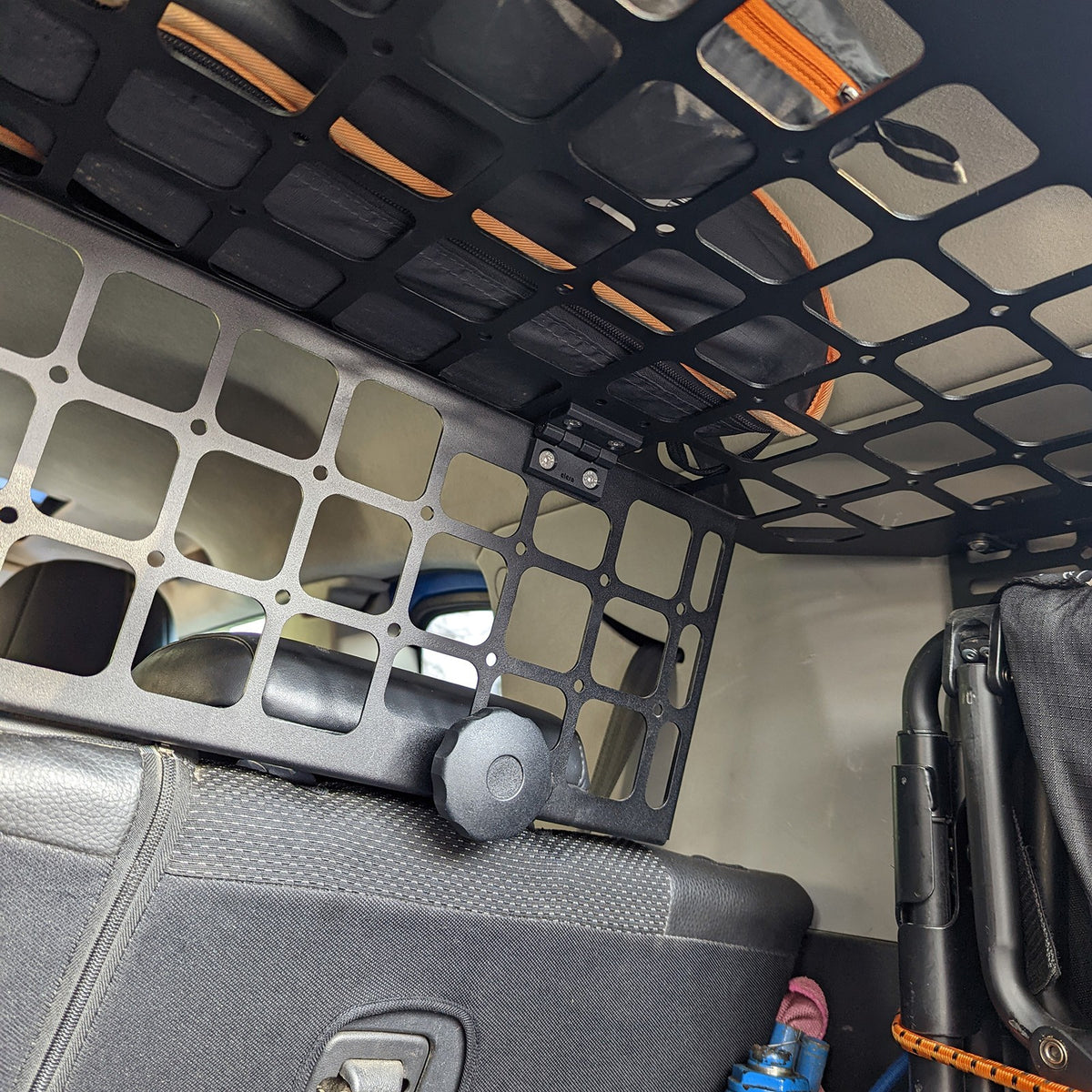 Grille de séparation mobile (seule) - FJ Cruiser-5-Bison Gear