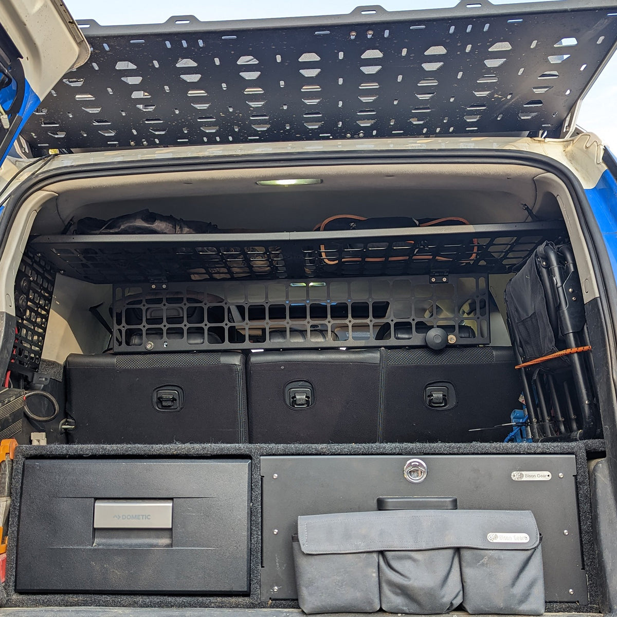 ENSEMBLE : étagère de toit intérieure + grille de séparation - Toyota FJ Cruiser-3-Bison Gear